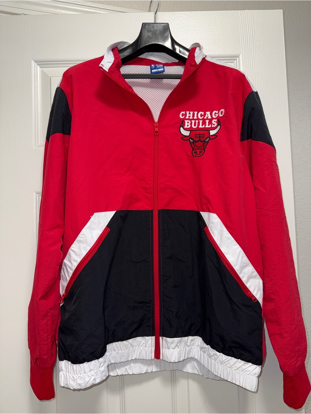 NBA Chicago Bulls Red Black White Zip-Up Windbreaker Jacket
